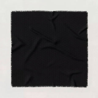 Essence Black